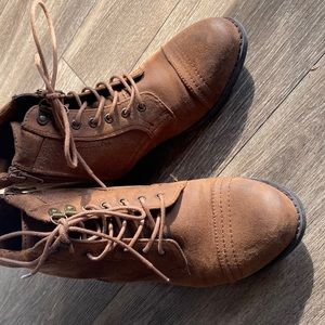 White Mountian boots